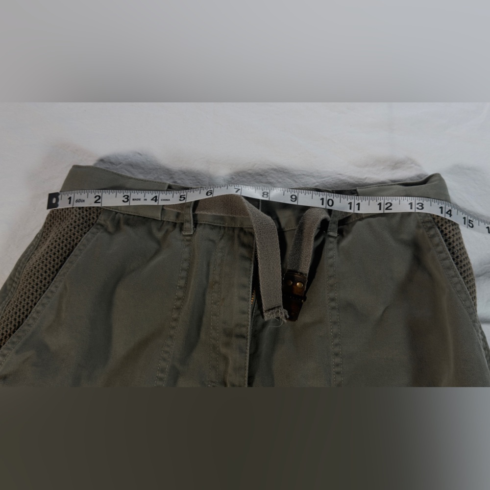 Ralph Lauren Olive Cargo Pants with Mesh Pocket Panels.  Ankle Crop.  Size 8 - Picture 4 of 5